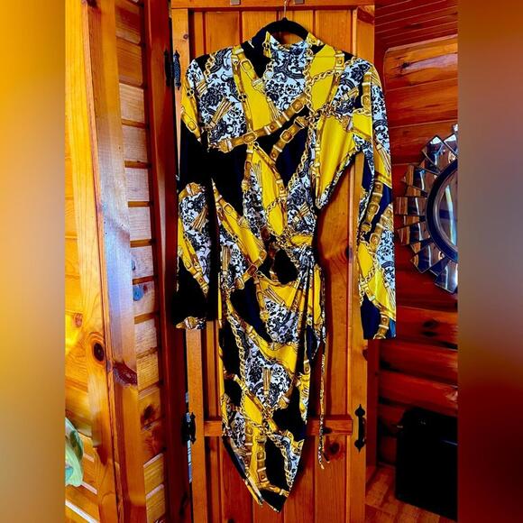 Yellow Black Mock Neck Bodycon Dress - Picture 1 of 6